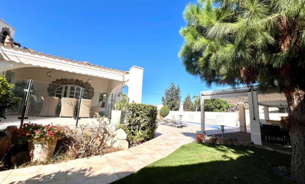 Venta - Villa -
Torrevieja - Centro
