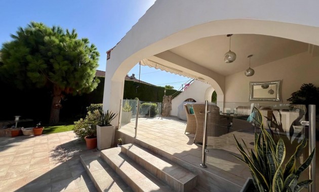 Venta - Villa -
Torrevieja - Centro