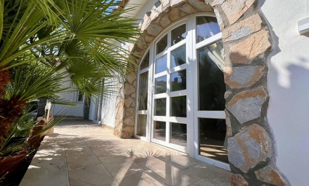 Venta - Villa -
Torrevieja - Centro