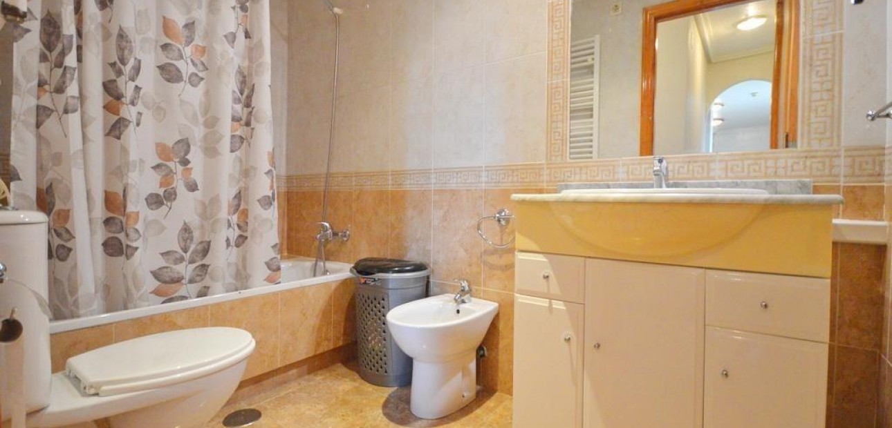 Venta - Apartamento / piso -
Orihuela Costa - Campoamor