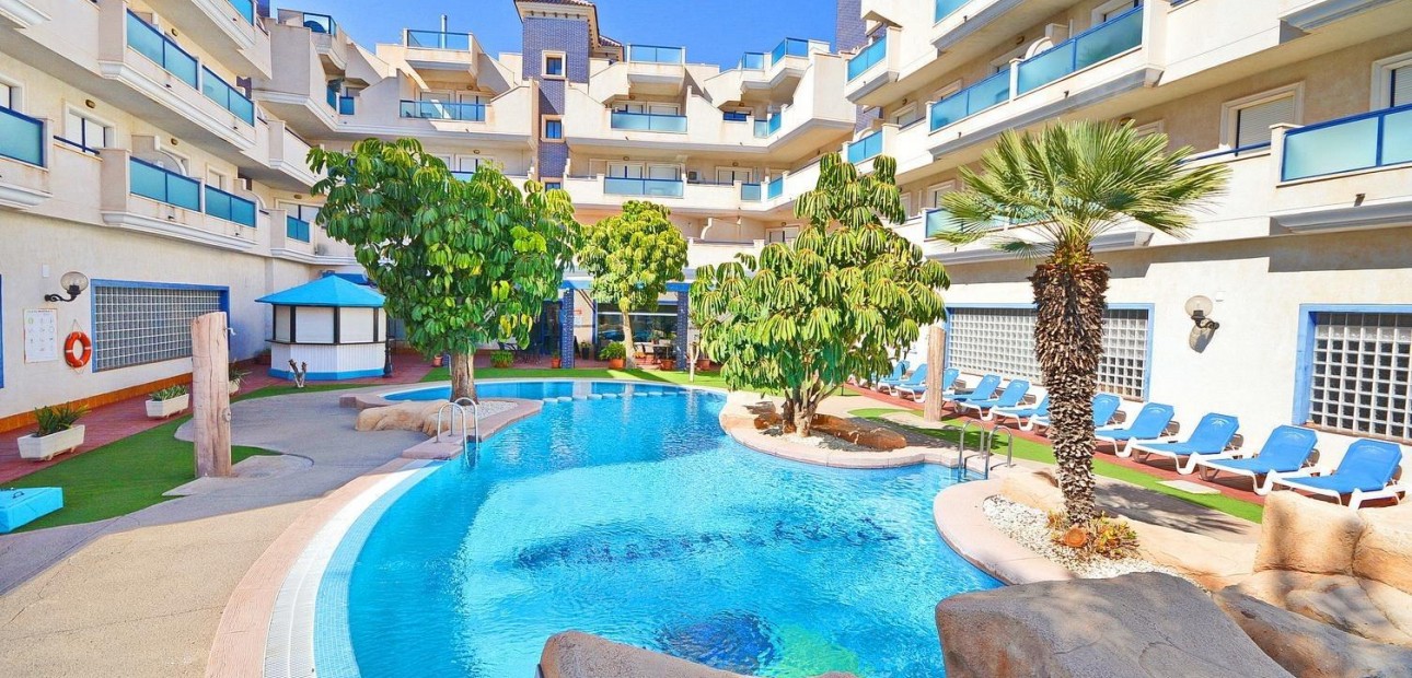 Venta - Apartamento / piso -
Orihuela Costa - Campoamor