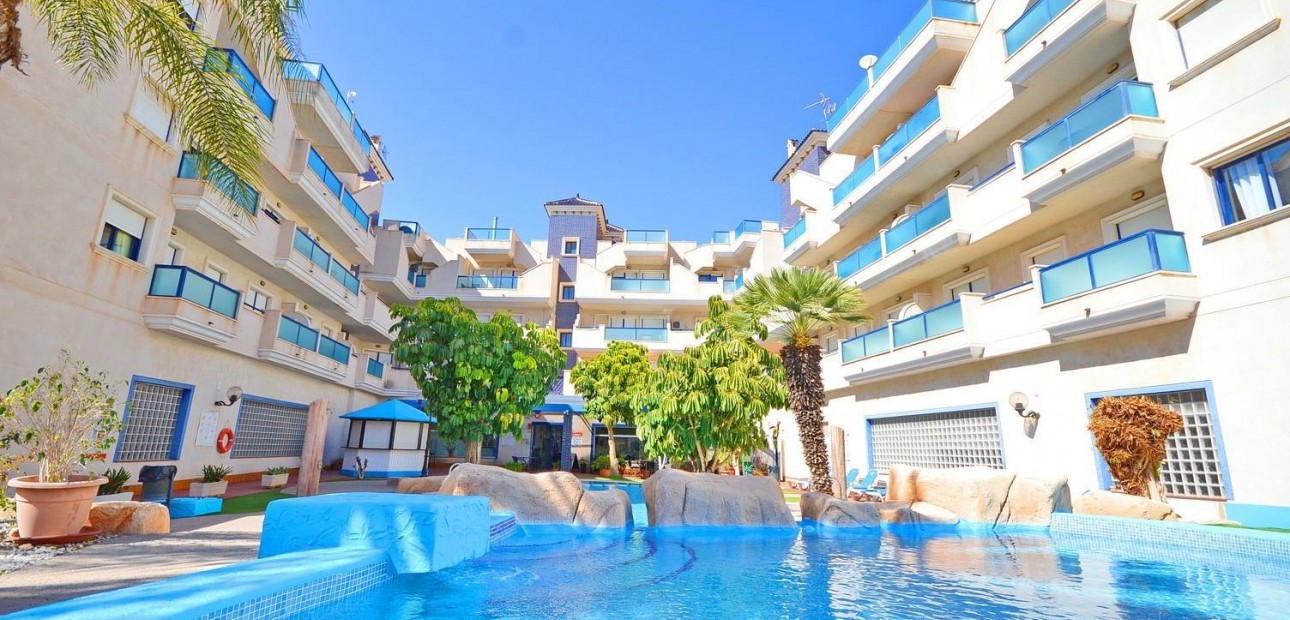 Venta - Apartamento / piso -
Orihuela Costa - Campoamor