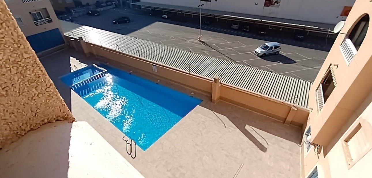 Herverkoop - Appartement / flat -
Torrevieja - torrevieja