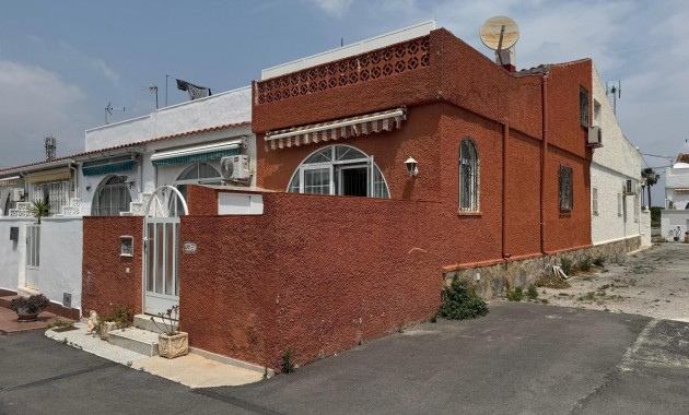 Venta - Villa -
Torrevieja - La Siesta - El Salado - Torreta