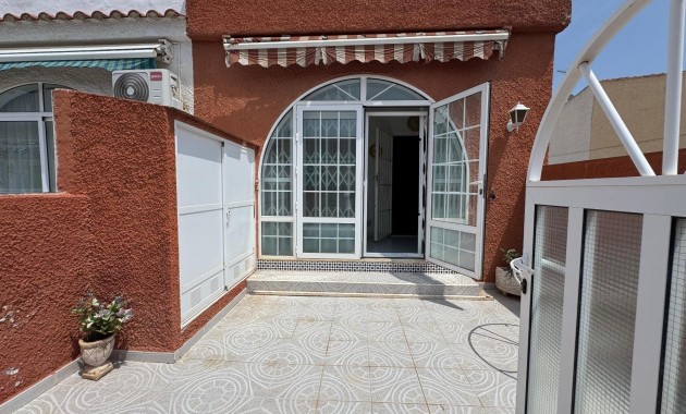 Venta - Villa -
Torrevieja - La Siesta - El Salado - Torreta