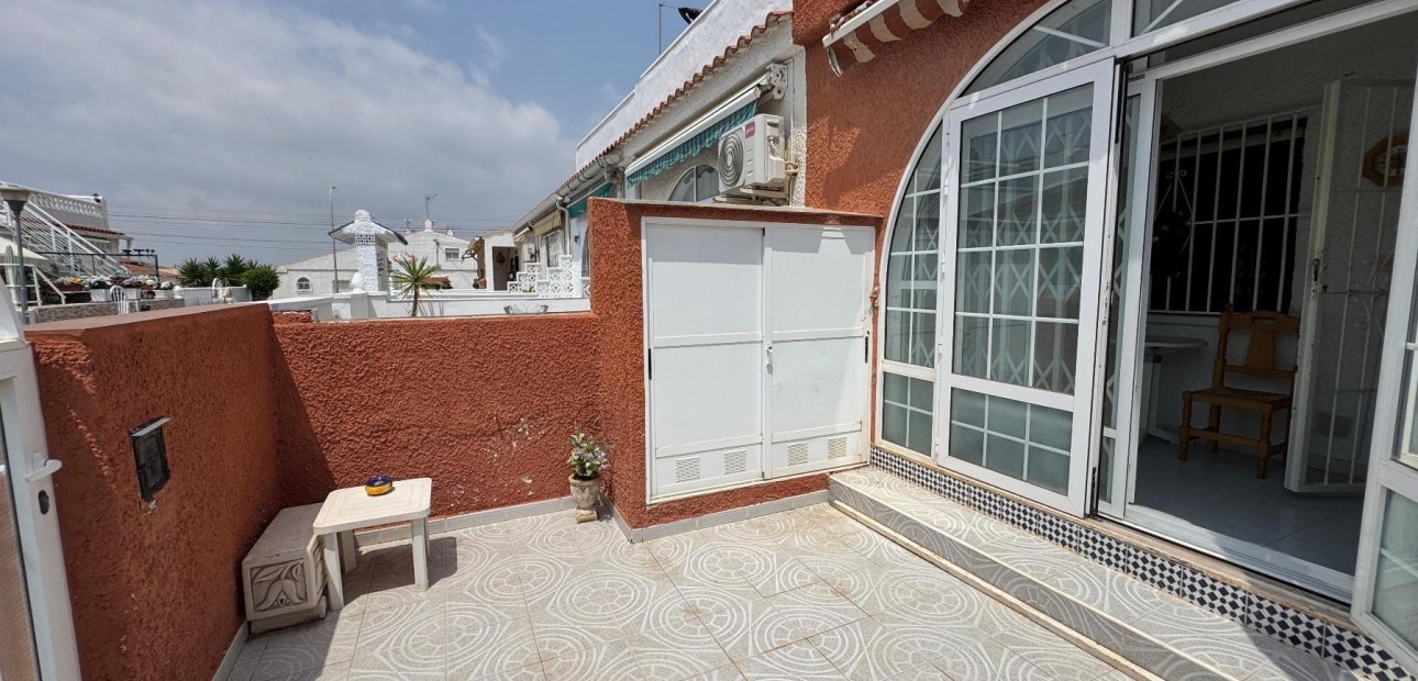 Venta - Villa -
Torrevieja - La Siesta - El Salado - Torreta