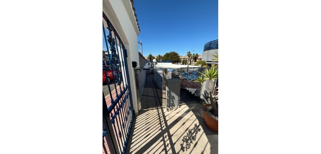 Venta - Apartamento / piso -
Orihuela Costa - Villamartin