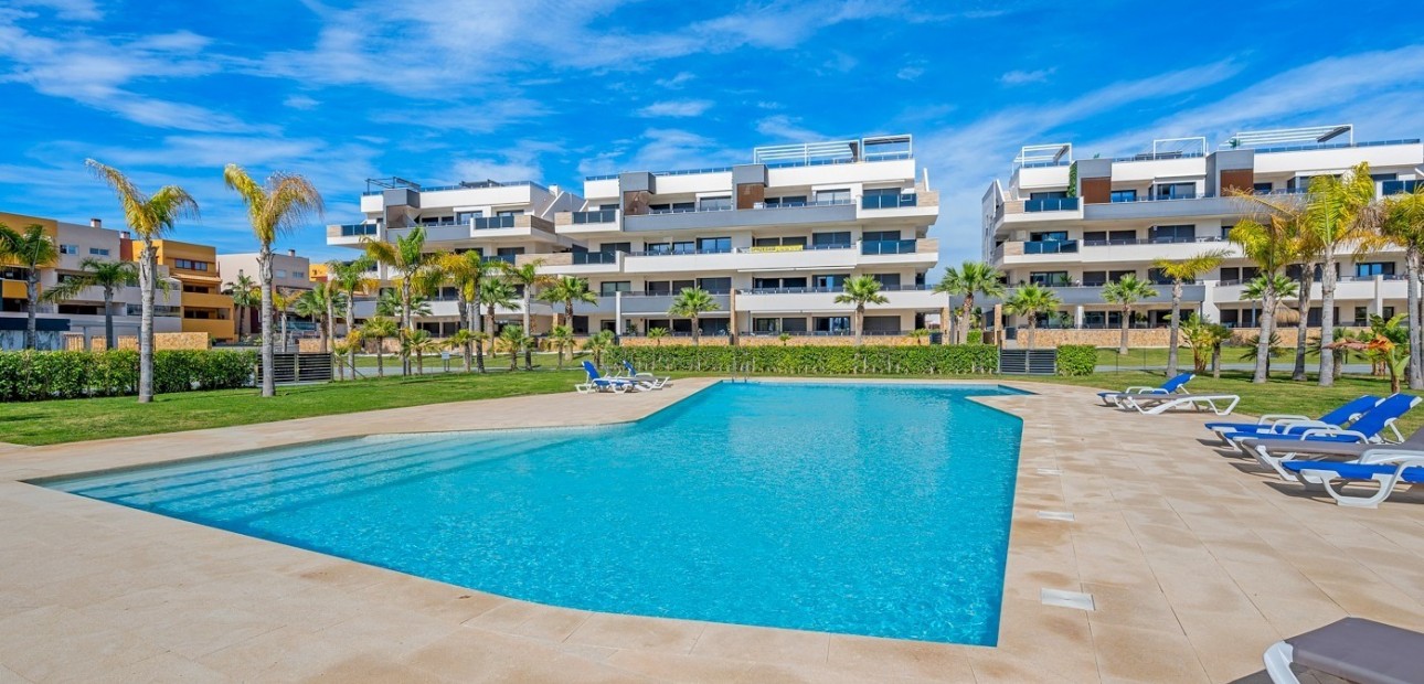 Herverkoop - Penthouse -
ORIHUELA COSTA - Playa Flamenca