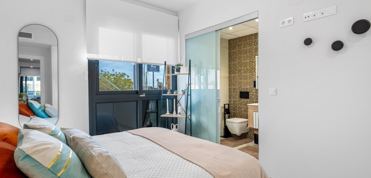 Herverkoop - Appartement / flat -
ORIHUELA COSTA - Playa Flamenca