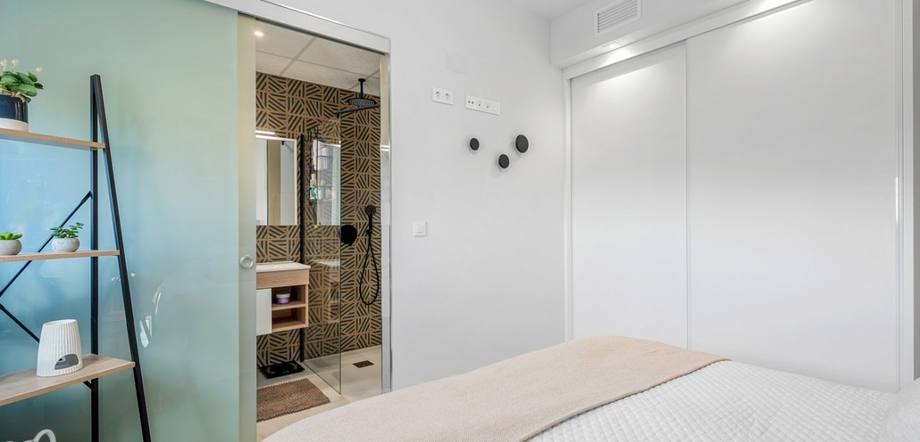Herverkoop - Appartement / flat -
ORIHUELA COSTA - Playa Flamenca