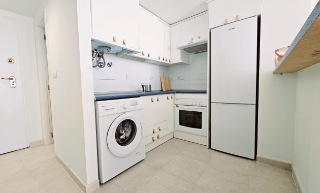 Herverkoop - Appartement / flat -
Torrevieja - Los balcones