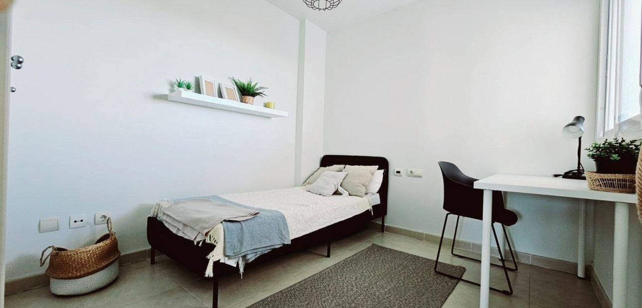 Herverkoop - Appartement / flat -
Torrevieja - Los balcones