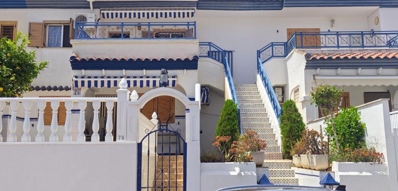 Venta - Apartamento / piso -
Pilar de la Horadada - Mil Palmeras