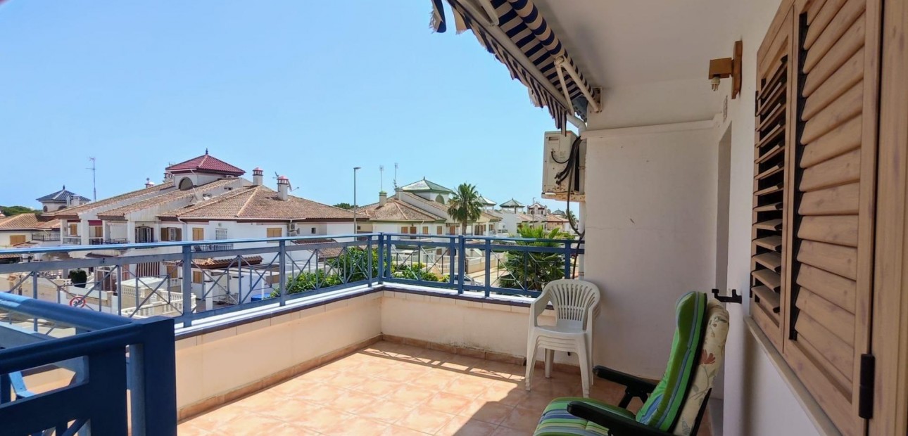 Venta - Apartamento / piso -
Pilar de la Horadada - Mil Palmeras