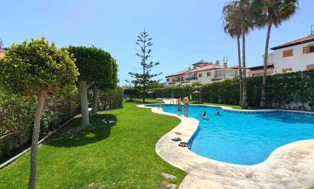 Venta - Apartamento / piso -
Pilar de la Horadada - Mil Palmeras