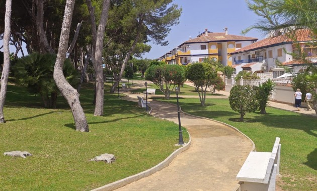 Venta - Apartamento / piso -
Pilar de la Horadada - Mil Palmeras