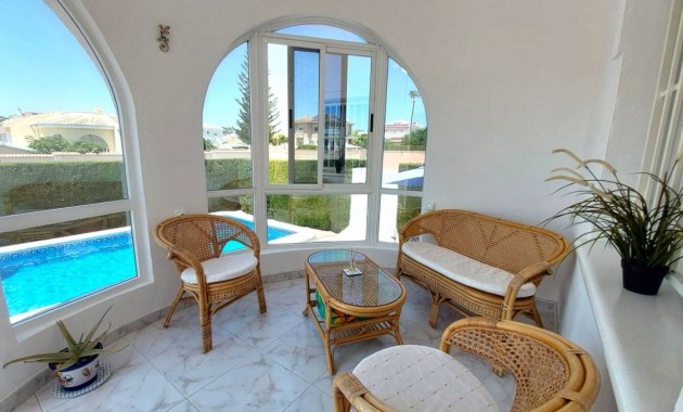Venta - Villa -
Ciudad Quesada - Pueblo Bravo