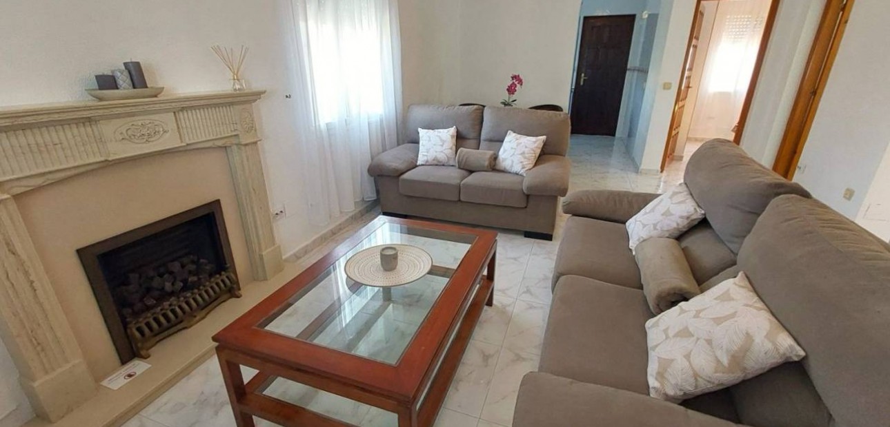 Venta - Villa -
Ciudad Quesada - Pueblo Bravo
