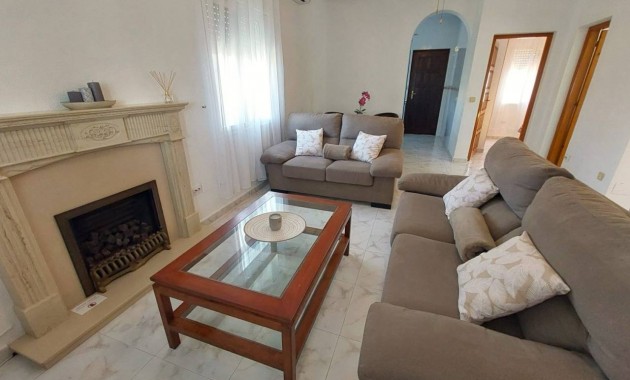 Venta - Villa -
Ciudad Quesada - Pueblo Bravo
