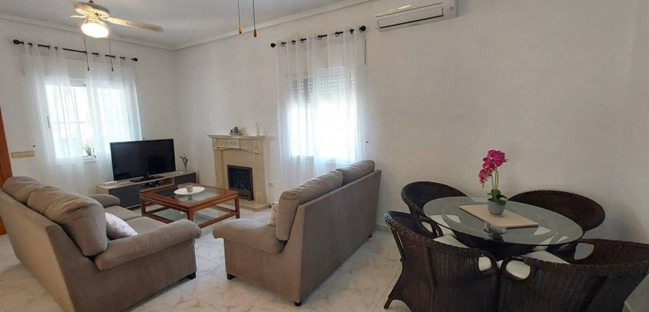 Venta - Villa -
Ciudad Quesada - Pueblo Bravo