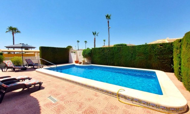 Venta - Villa -
Ciudad Quesada - Pueblo Bravo