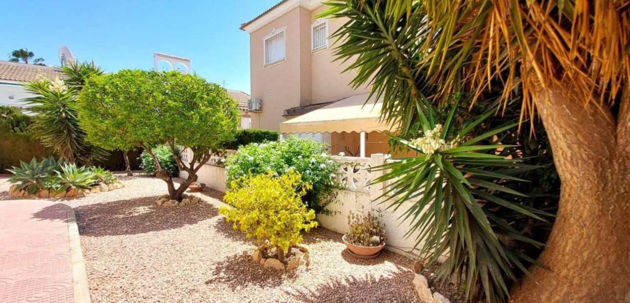 Venta - Villa -
Ciudad Quesada - Pueblo Bravo