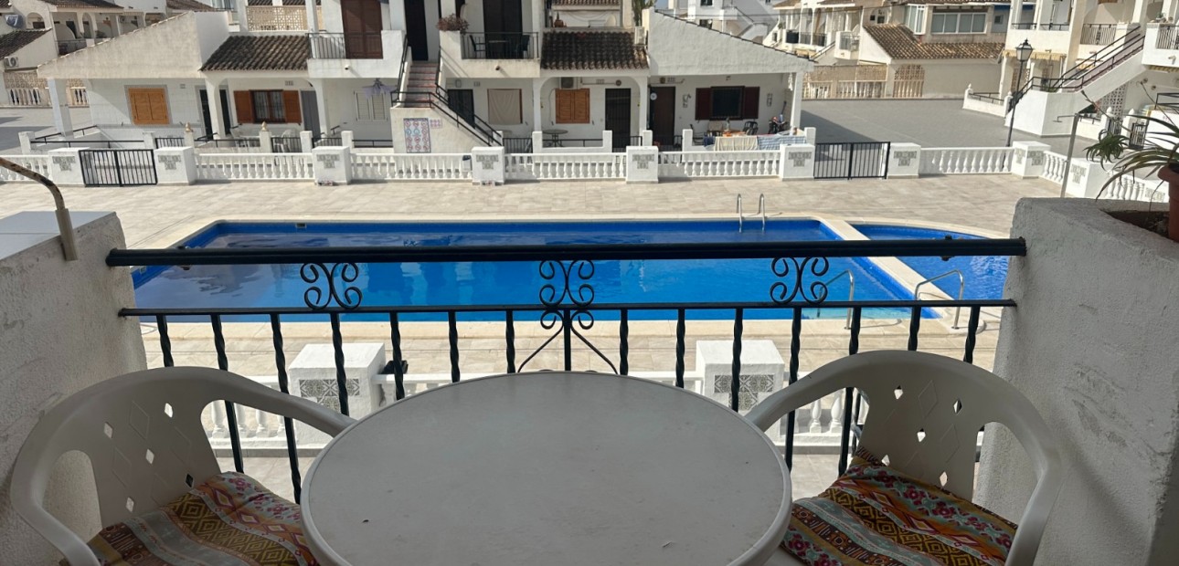 Sale - Apartment / flat -
Torrevieja - Los Frutales