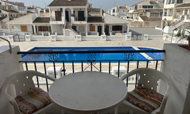 Sale - Apartment / flat -
Torrevieja - Los Frutales