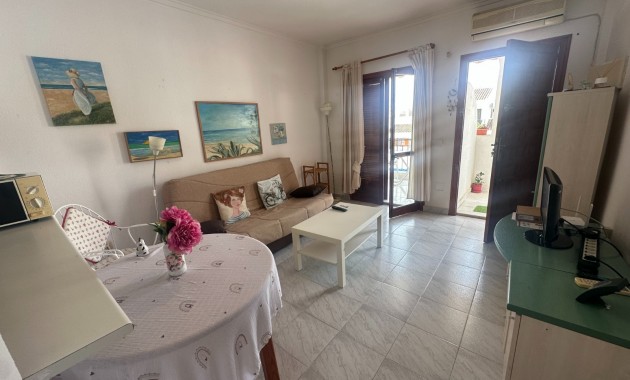 Sale - Apartment / flat -
Torrevieja - Los Frutales