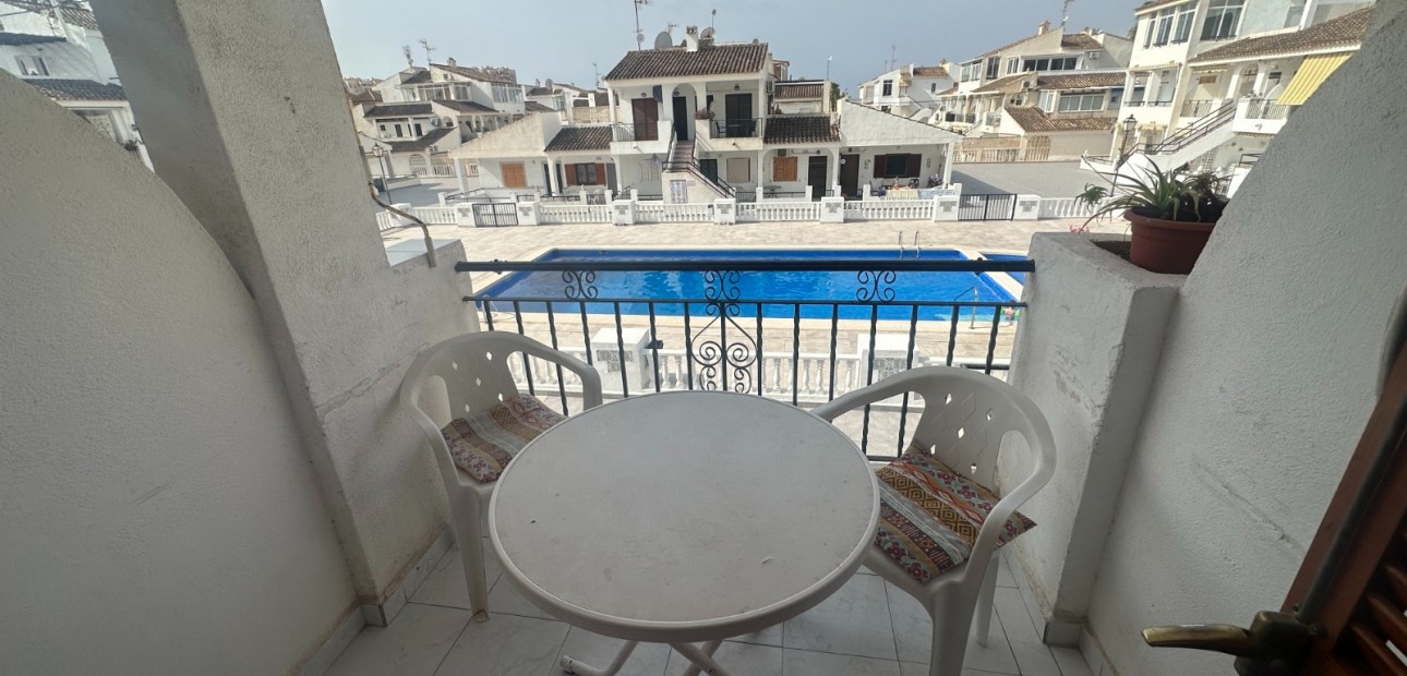 Sale - Apartment / flat -
Torrevieja - Los Frutales