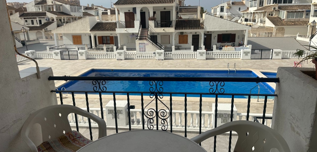 Sale - Apartment / flat -
Torrevieja - Los Frutales