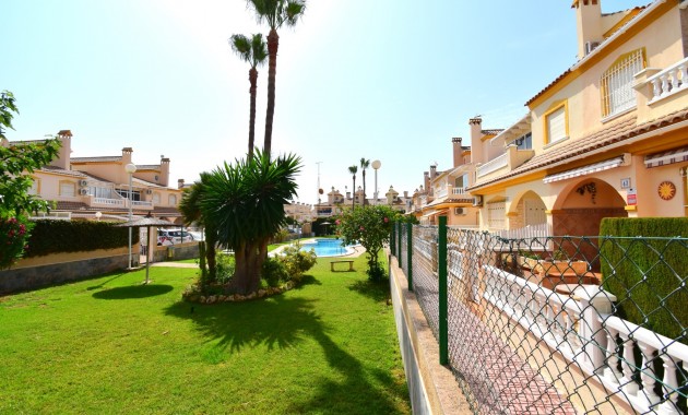 Venta - Adosado -
Orihuela Costa - Playa Flamenca