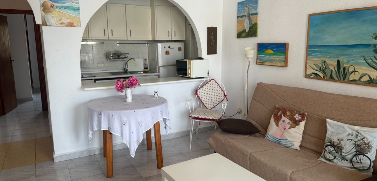 Venta - Apartamento / piso -
Torrevieja - Los Frutales