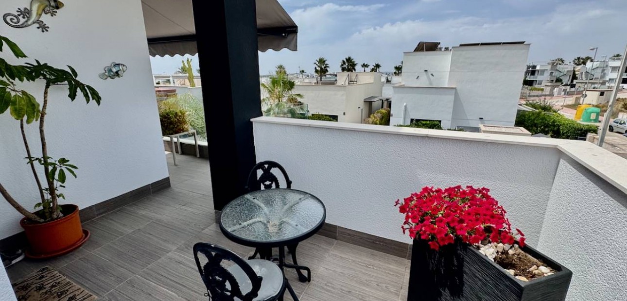 Herverkoop - Villa -
Ciudad Quesada