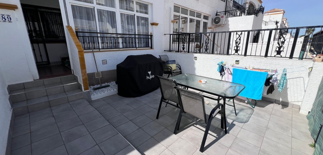 Herverkoop - Apartment flat -
Vistabella Golf