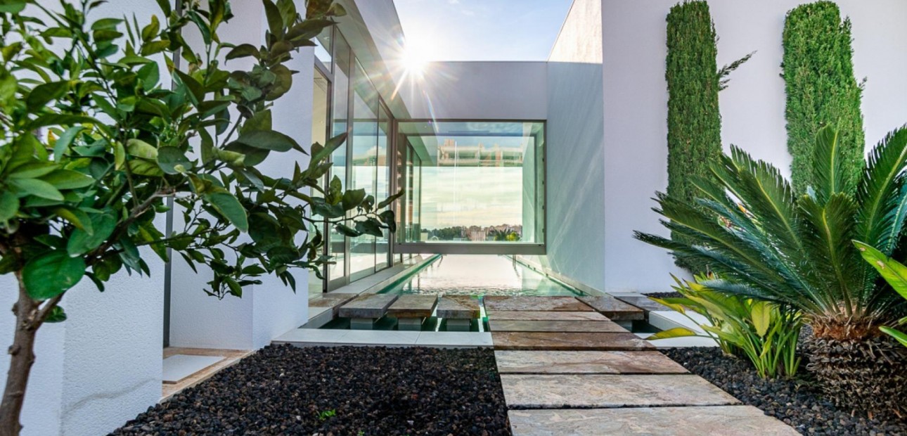 Venta - Villa -
Orihuela - Las Colinas Golf
