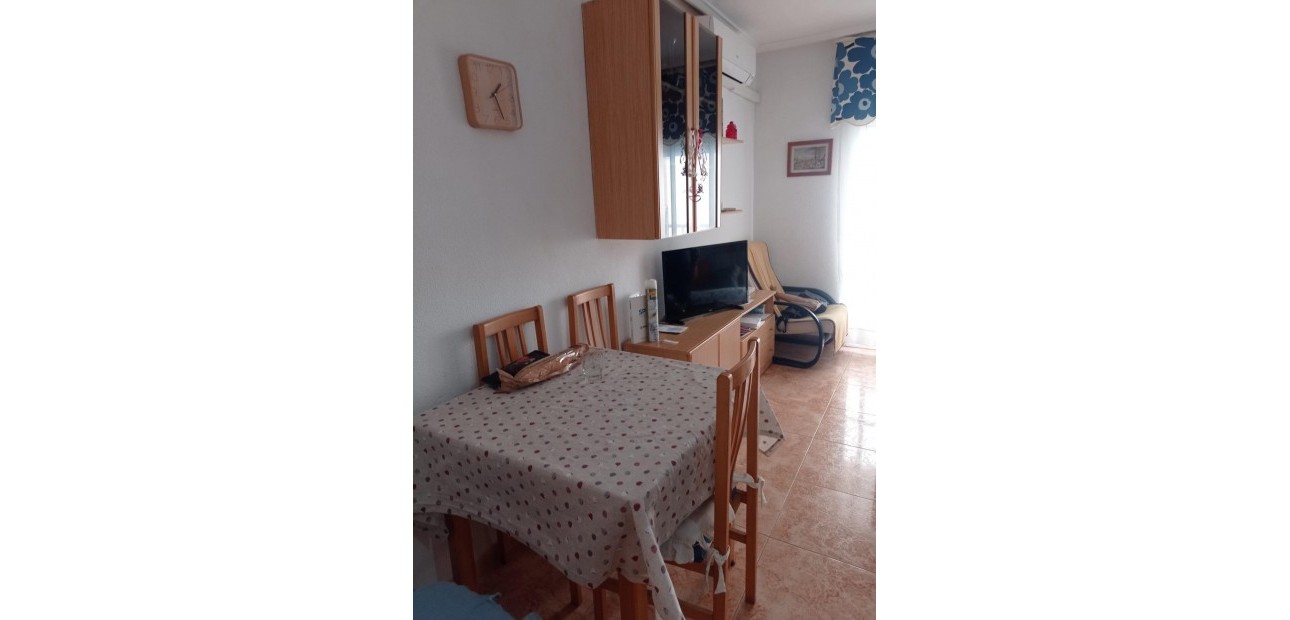 Sale - Apartment / flat -
Torrevieja - Estacion de autobuses