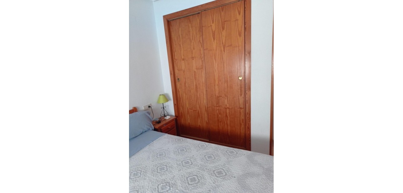 Sale - Apartment / flat -
Torrevieja - Estacion de autobuses