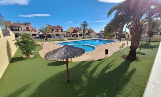 Venta - Bungalow -
Torrevieja - Centro