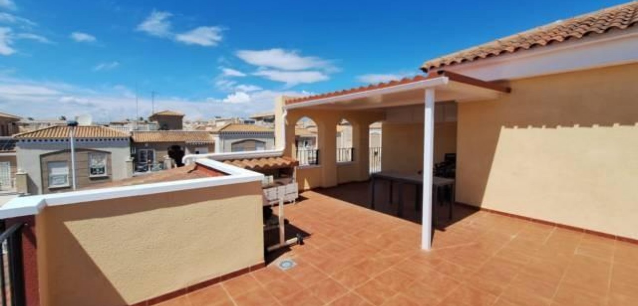 Venta - Bungalow -
Torrevieja - Centro