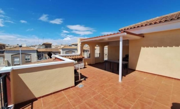 Venta - Bungalow -
Torrevieja - Centro