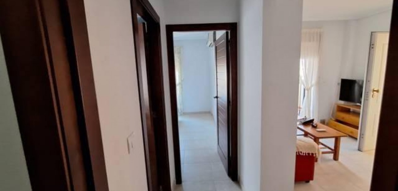 Venta - Bungalow -
Torrevieja - Centro