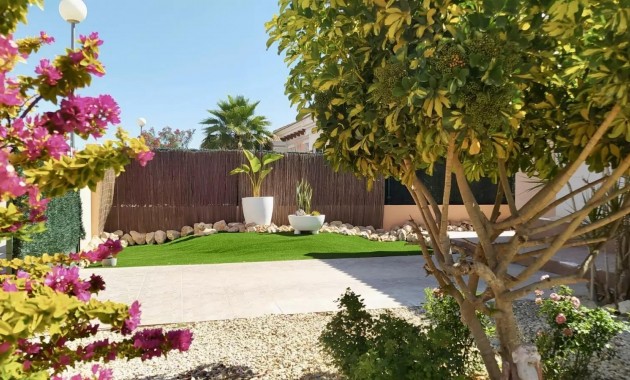 Venta - Bungalow -
Los Montesinos - Pueblo 8