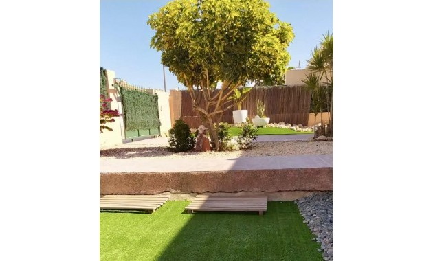 Venta - Bungalow -
Los Montesinos - Pueblo 8