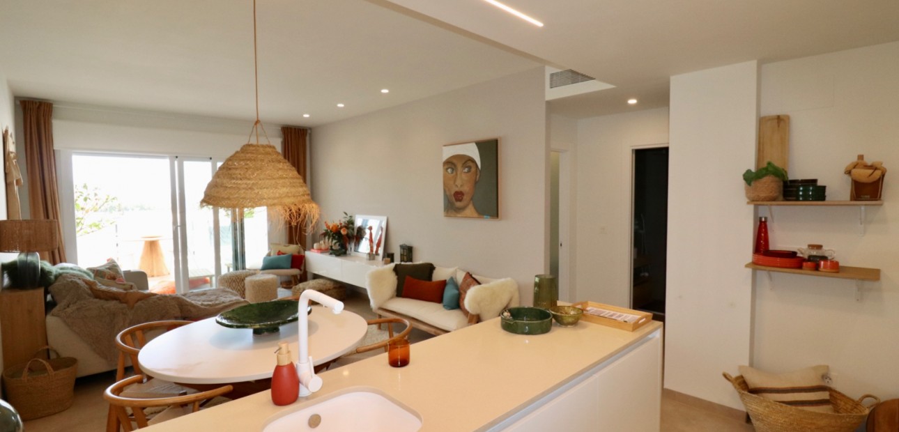 Venta - Apartamento / piso -
Guardamar del Segura - El Raso