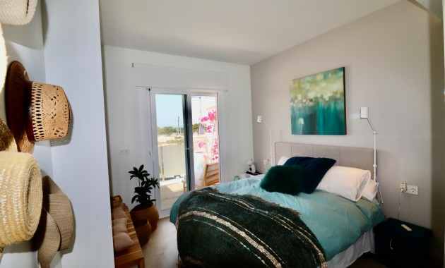 Venta - Apartamento / piso -
Guardamar del Segura - El Raso