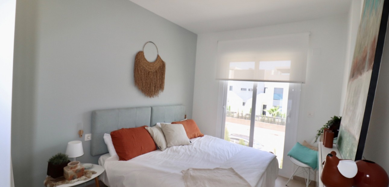 Venta - Apartamento / piso -
Guardamar del Segura - El Raso