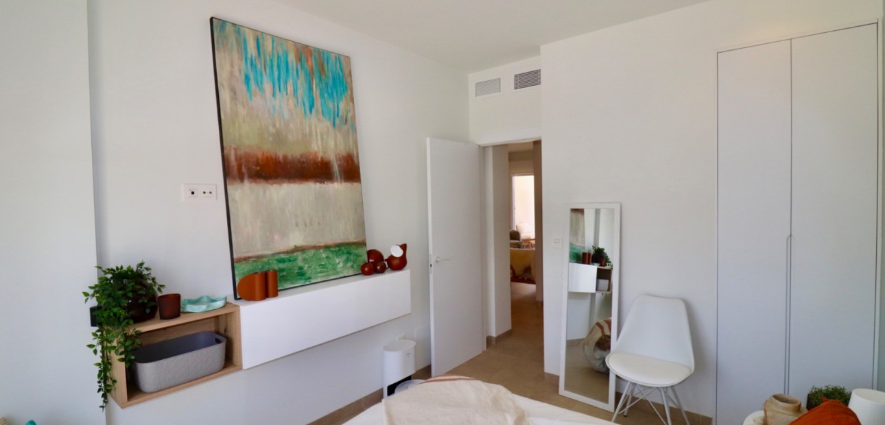 Venta - Apartamento / piso -
Guardamar del Segura - El Raso