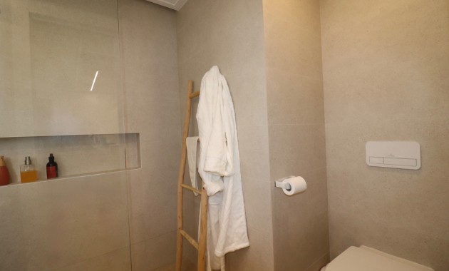Venta - Apartamento / piso -
Guardamar del Segura - El Raso