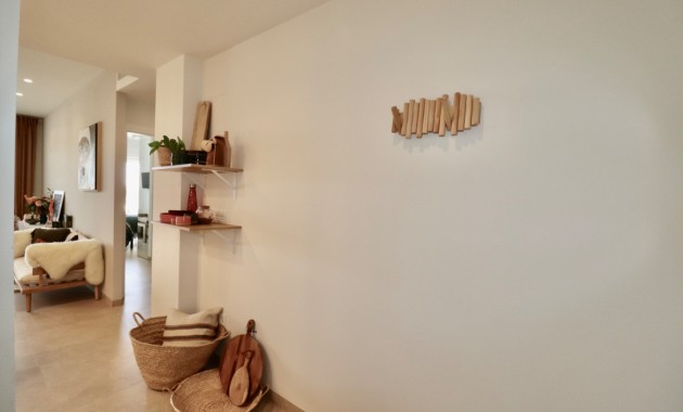 Venta - Apartamento / piso -
Guardamar del Segura - El Raso